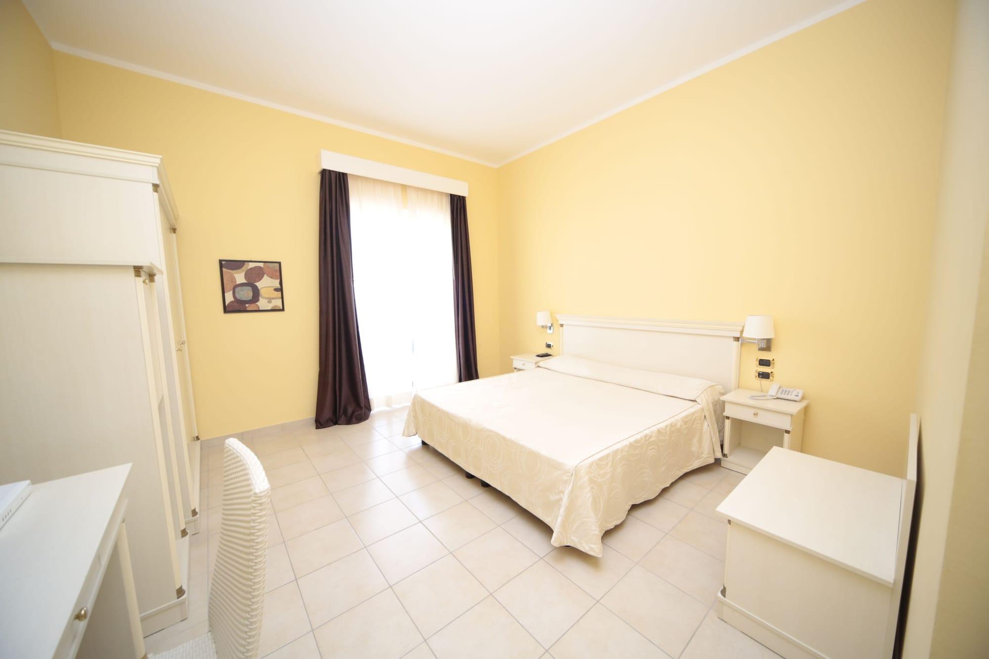 Club Hotel Kennedy Roccella Ionica Luaran gambar