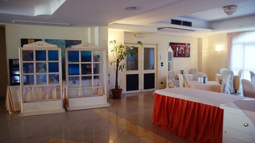 Club Hotel Kennedy Roccella Ionica Luaran gambar